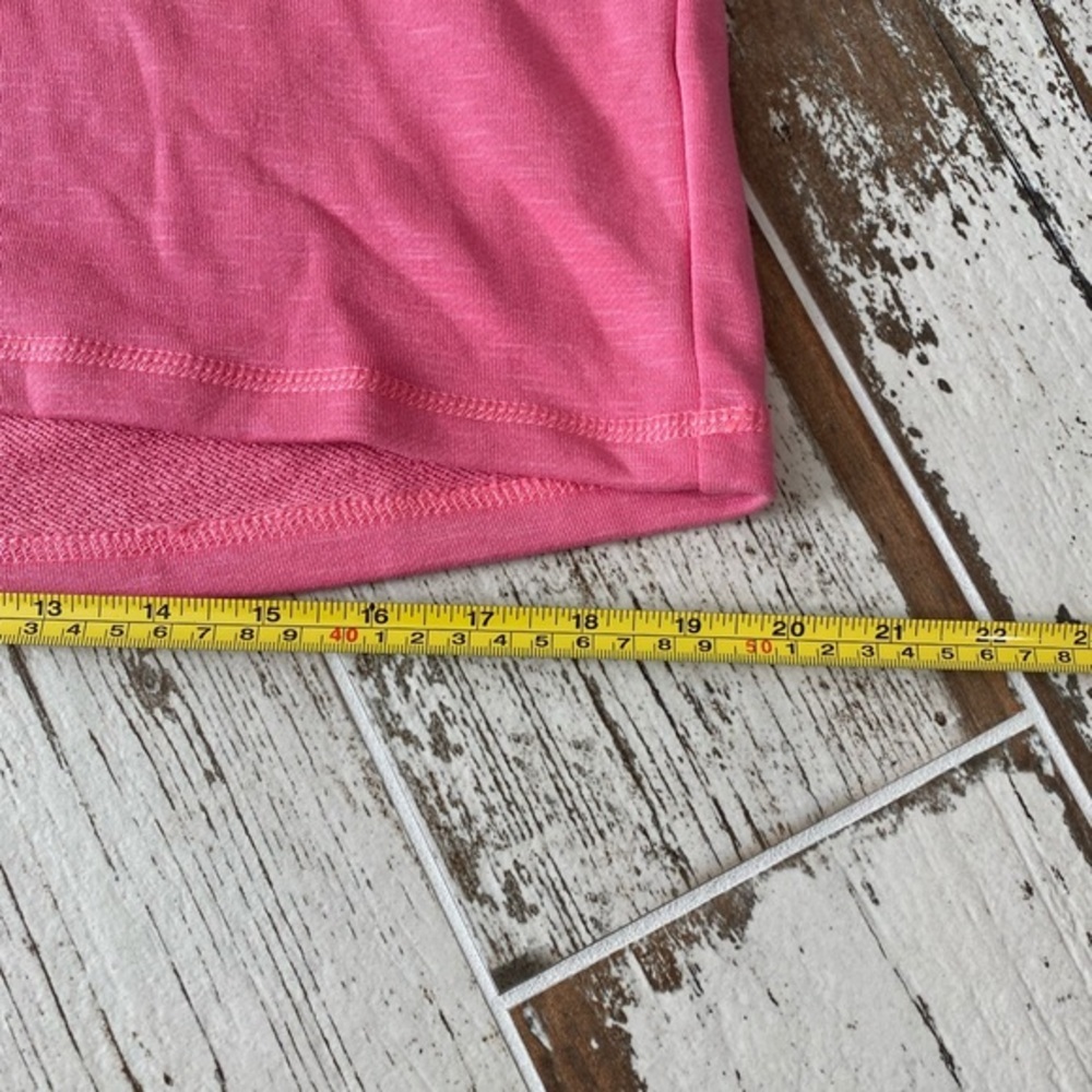 NWT! PINK slightly cropped/wide sleeved CHASER top - Picture 10 of 10